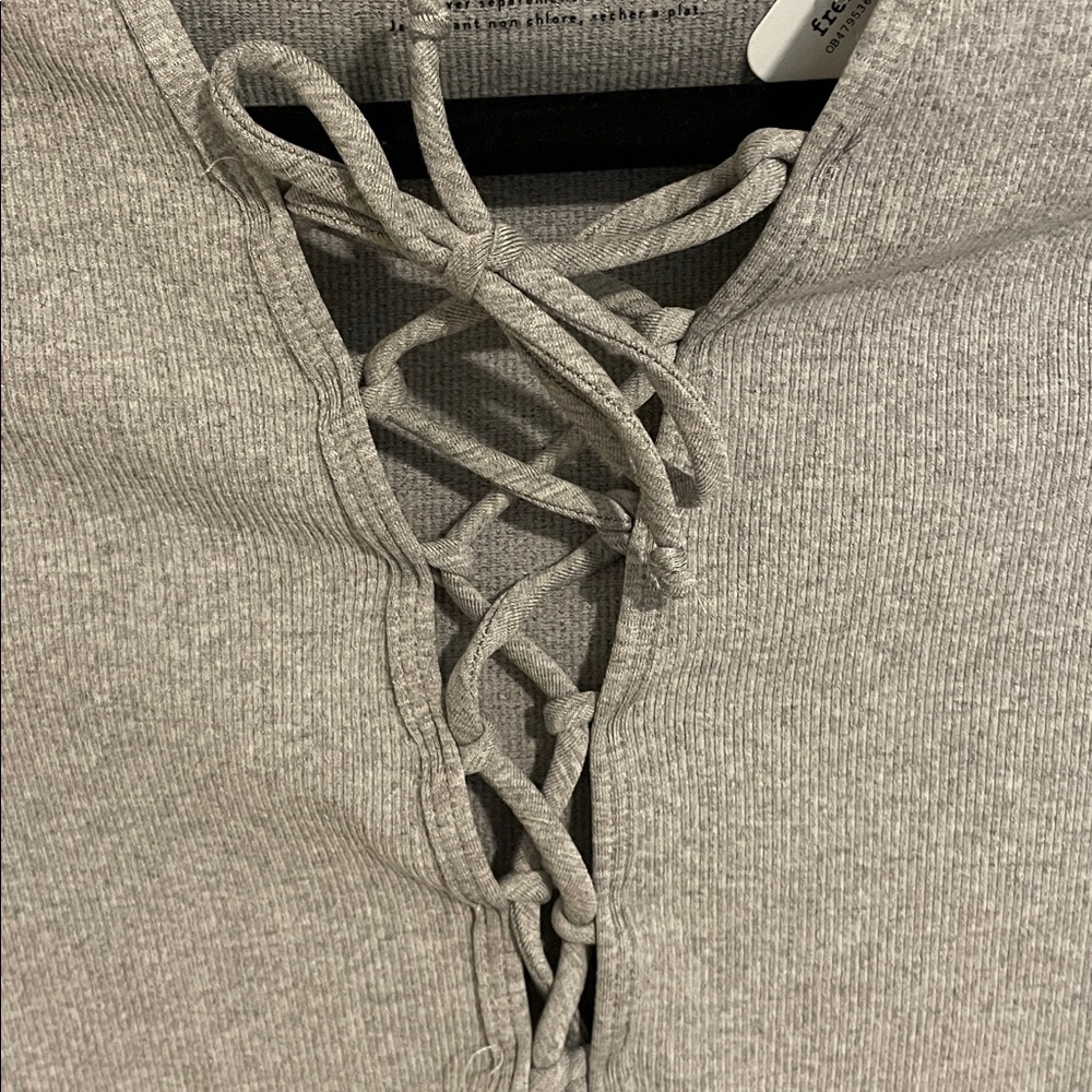 FREE PEOPLE INTIMATELY Ribbed Lace-up Long Sleeve Top heather grey, size M/L NWT - Picture 8 of 8
